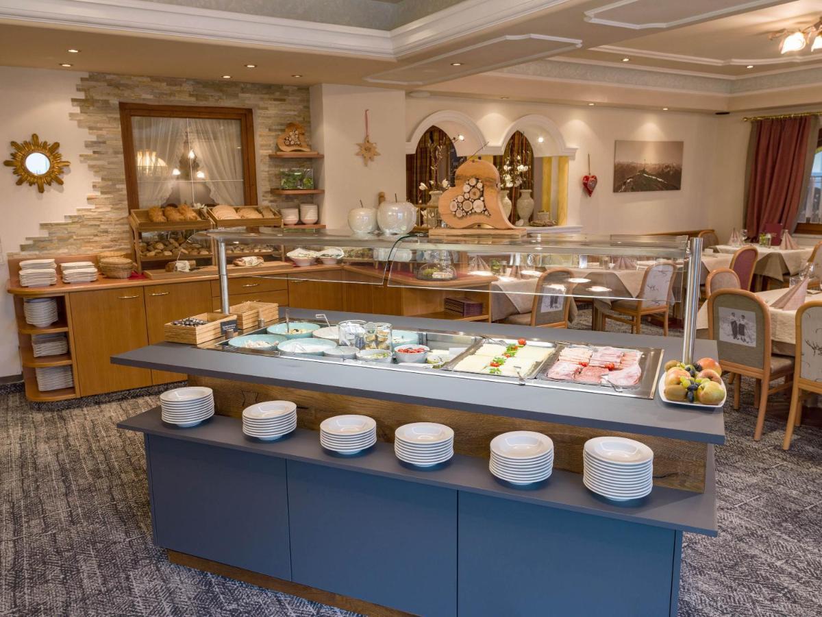 Hotel Landhaus Zillertal Fügen Buitenkant foto