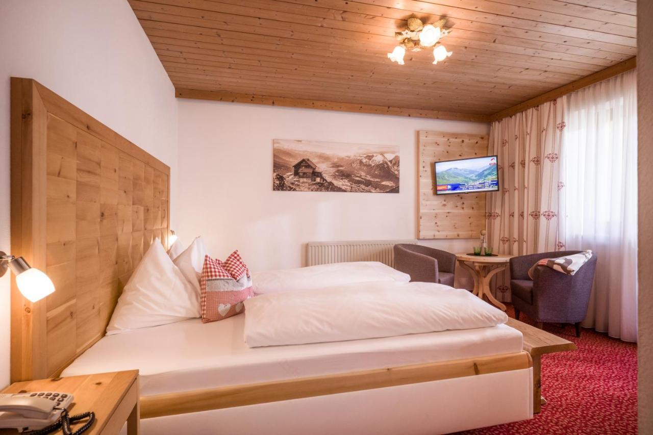 Hotel Landhaus Zillertal Fügen Buitenkant foto