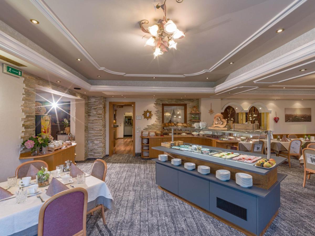 Hotel Landhaus Zillertal Fügen Buitenkant foto