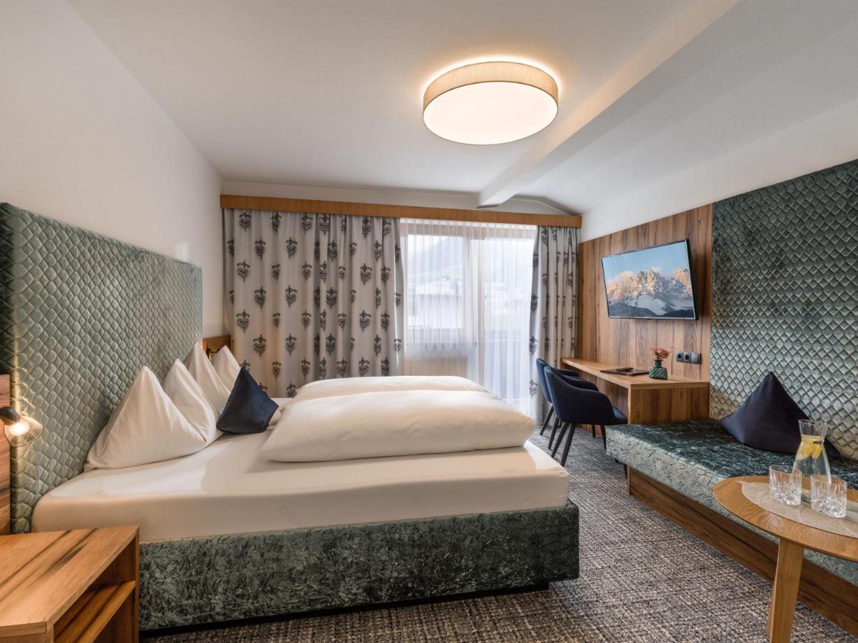 Hotel Landhaus Zillertal Fügen Buitenkant foto