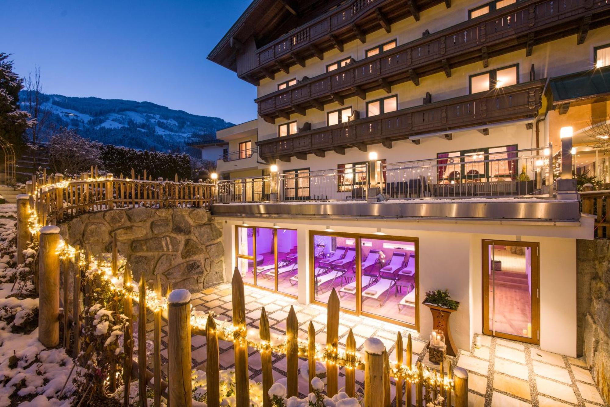 Hotel Landhaus Zillertal Fügen Buitenkant foto