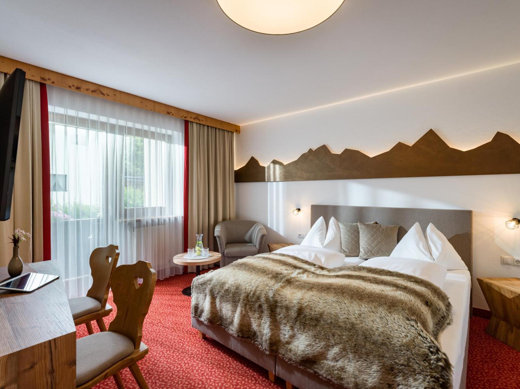 Hotel Landhaus Zillertal Fügen Buitenkant foto