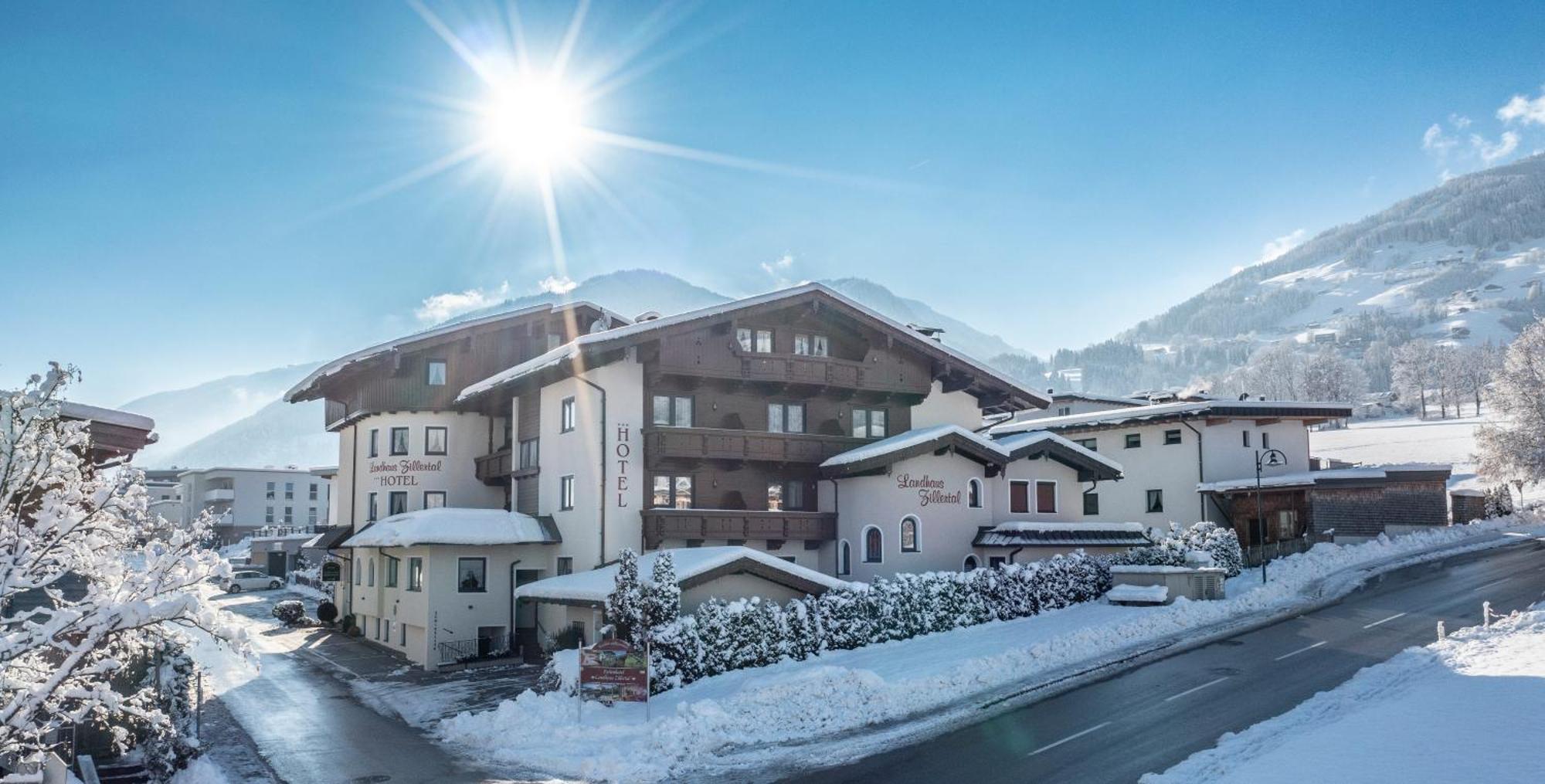 Hotel Landhaus Zillertal Fügen Buitenkant foto