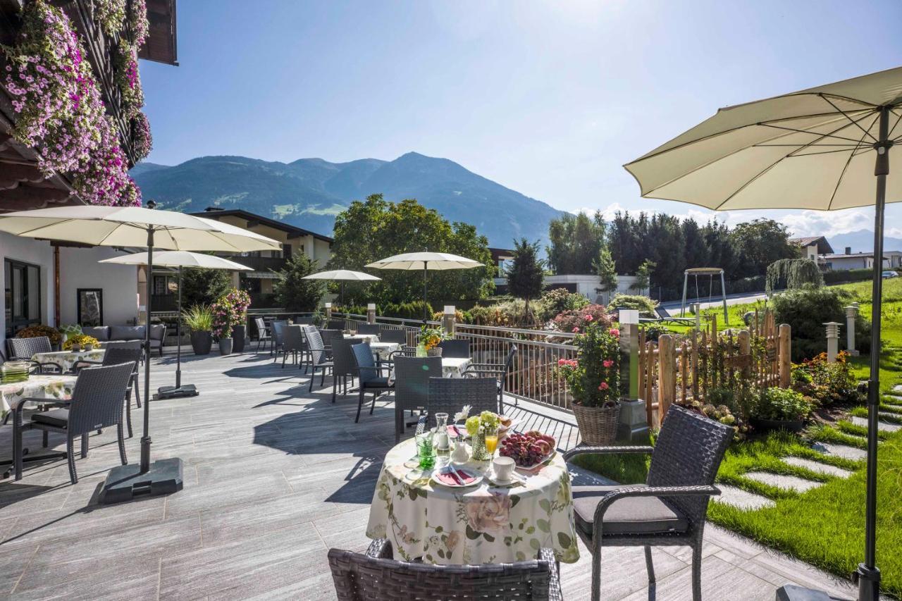 Hotel Landhaus Zillertal Fügen Buitenkant foto