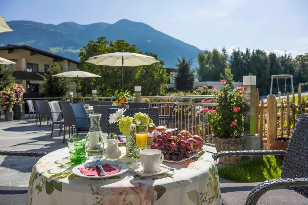 Hotel Landhaus Zillertal Fügen Buitenkant foto